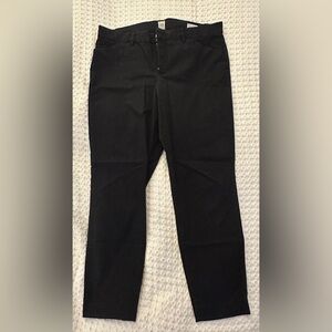 GAP Black Slim Fit Khaki Ankle Pants